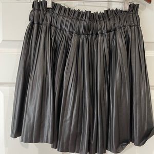 COPY - Zara pleated mini skirt with shorts underneath